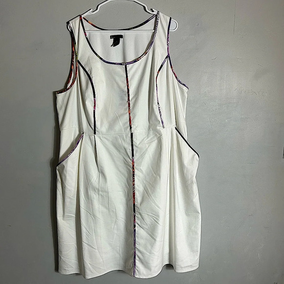 Lane Bryant Sleeveless Knee Length White Shift Dress With Pockets - Picture 1 of 8